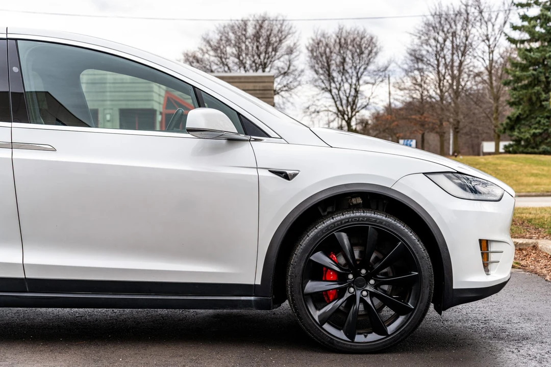 2019 Tesla Model X - Image 22 of 31