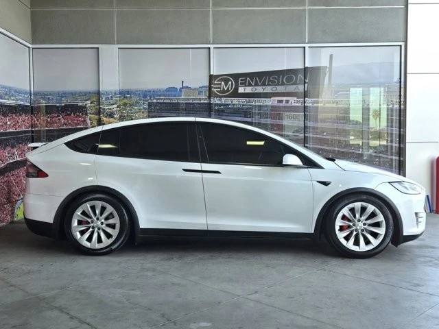 2019 Tesla Model X - Image 4 of 12