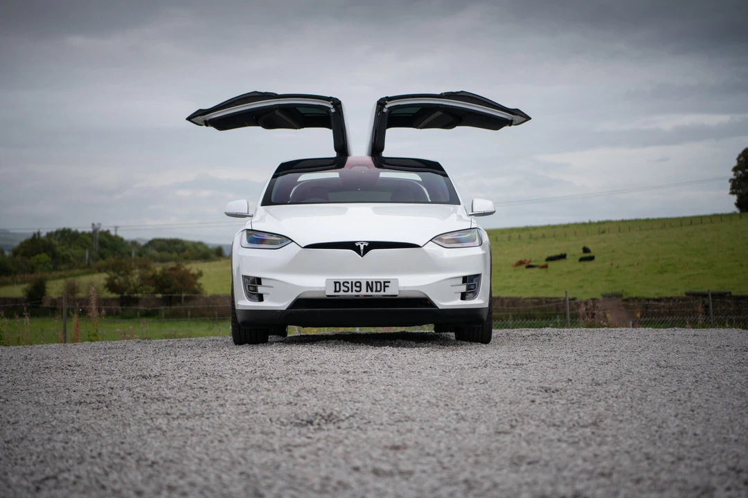2019 Tesla Model X - Image 9 of 31