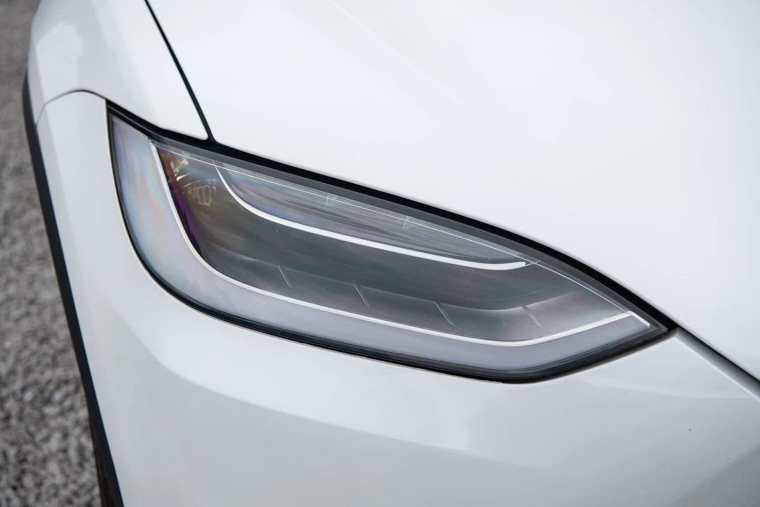 2019 Tesla Model X - Image 15 of 31