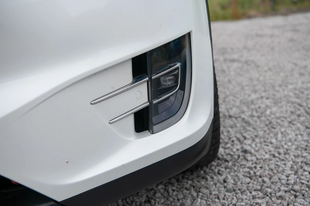 2019 Tesla Model X - Image 17 of 31