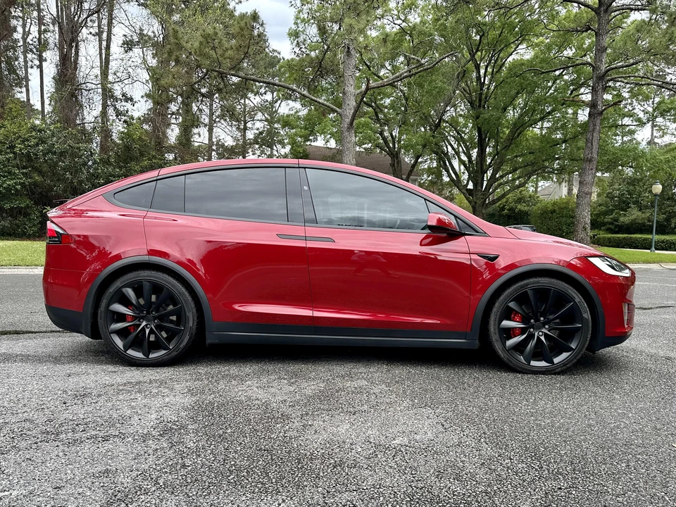 2019 Tesla Model X - Image 27 of 31