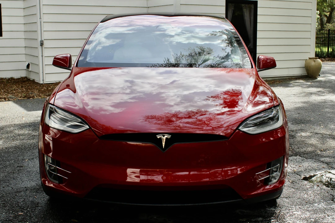 2019 Tesla Model X - Image 2 of 31