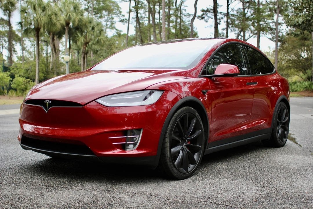 2019 Tesla Model X - Image 8 of 31