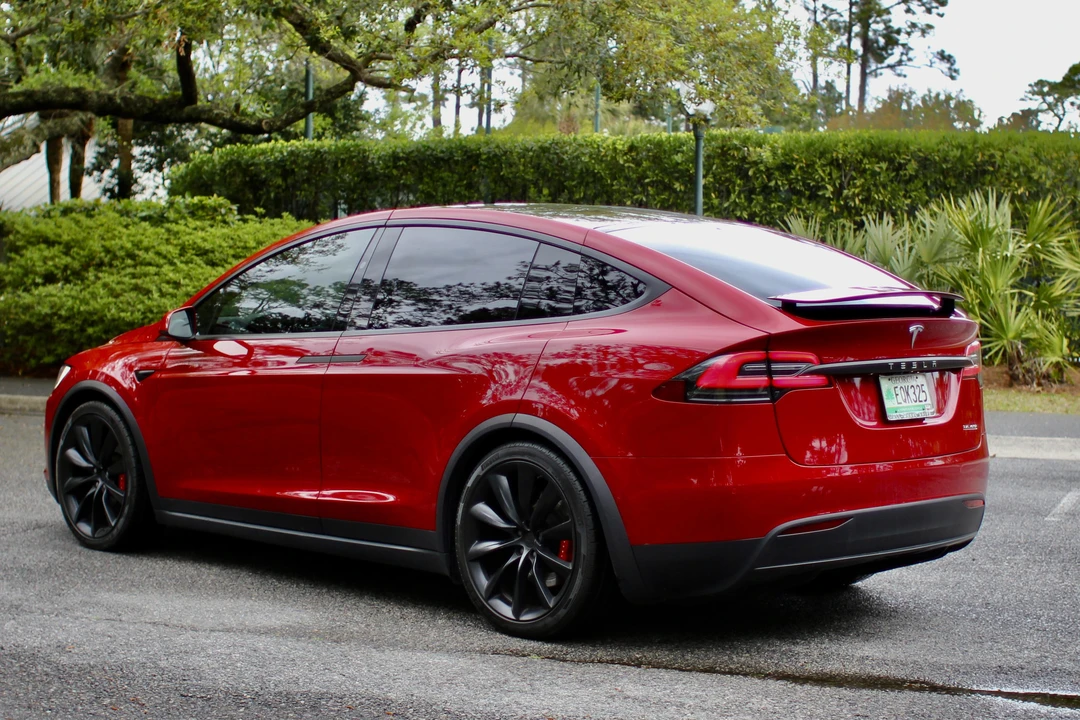 2019 Tesla Model X - Image 15 of 31