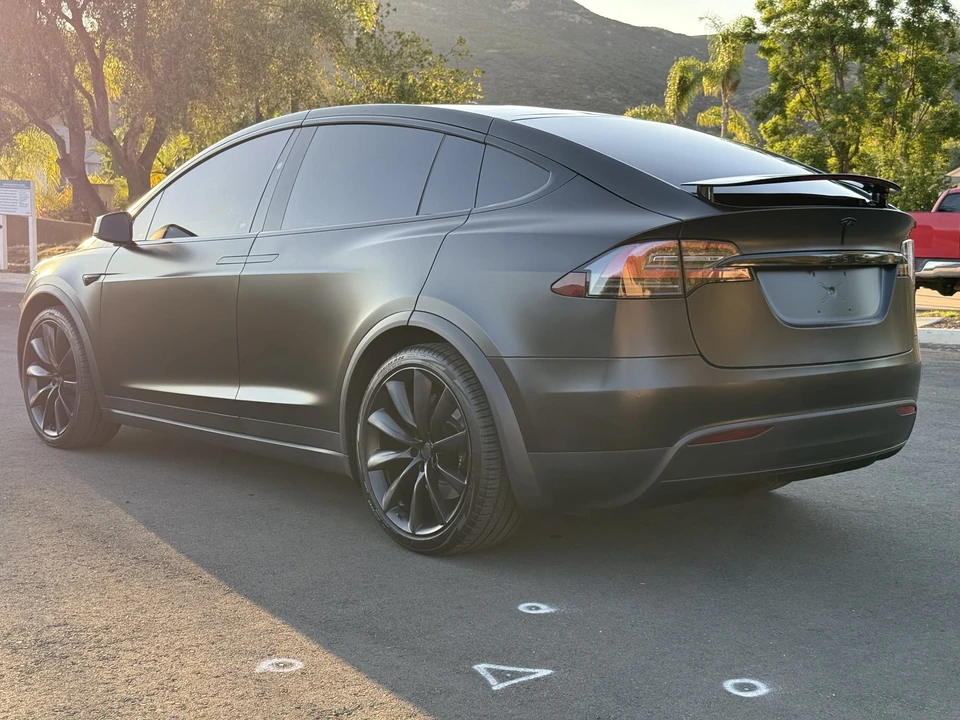 2019 Tesla Model X - Image 9 of 31