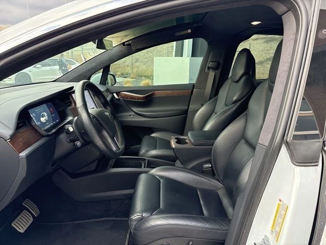 2019 Tesla Model X - Image 12 of 19
