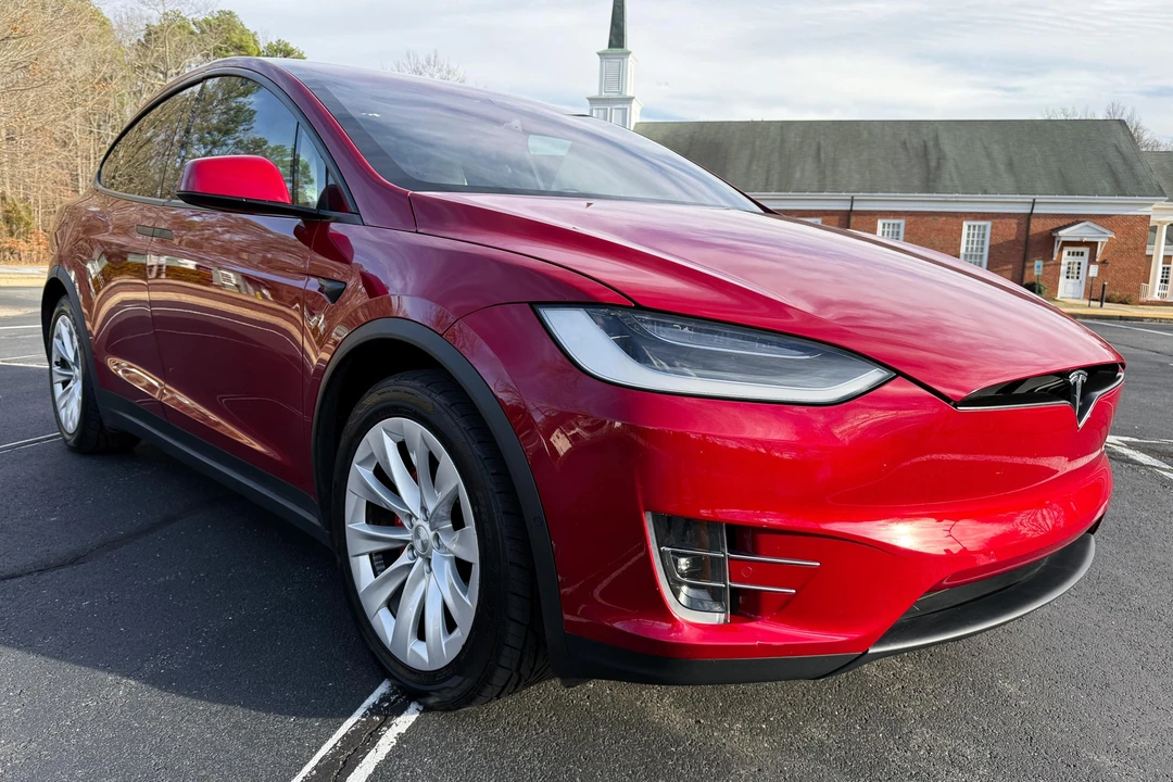 2019 Tesla Model X - Image 9 of 31