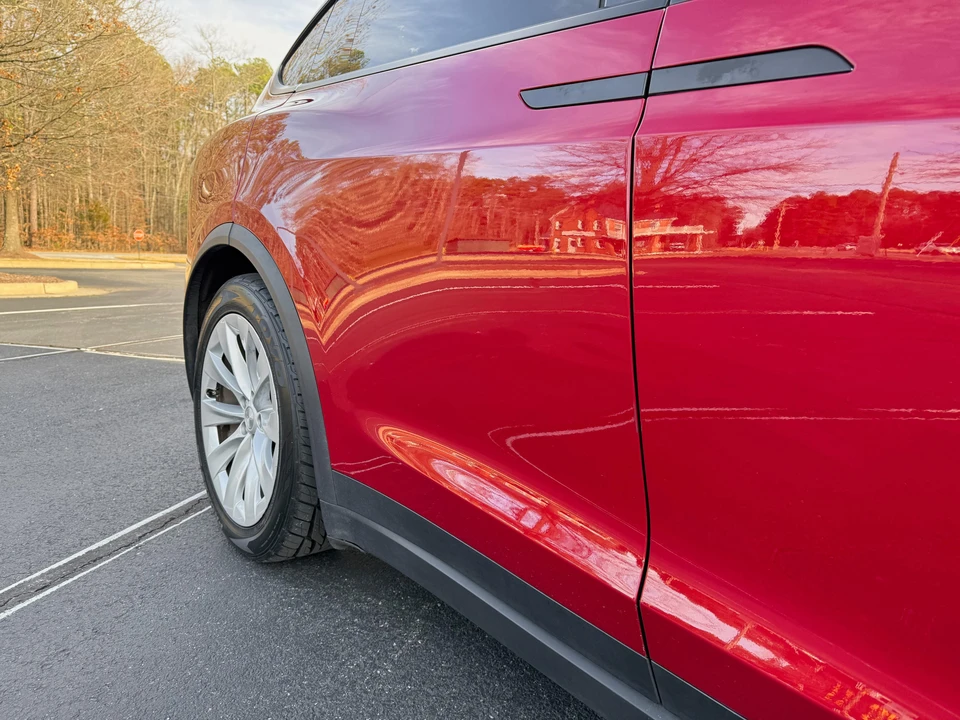 2019 Tesla Model X - Image 24 of 31