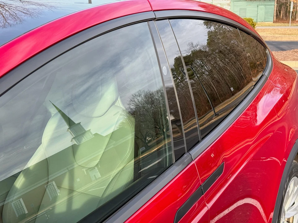 2019 Tesla Model X - Image 14 of 31