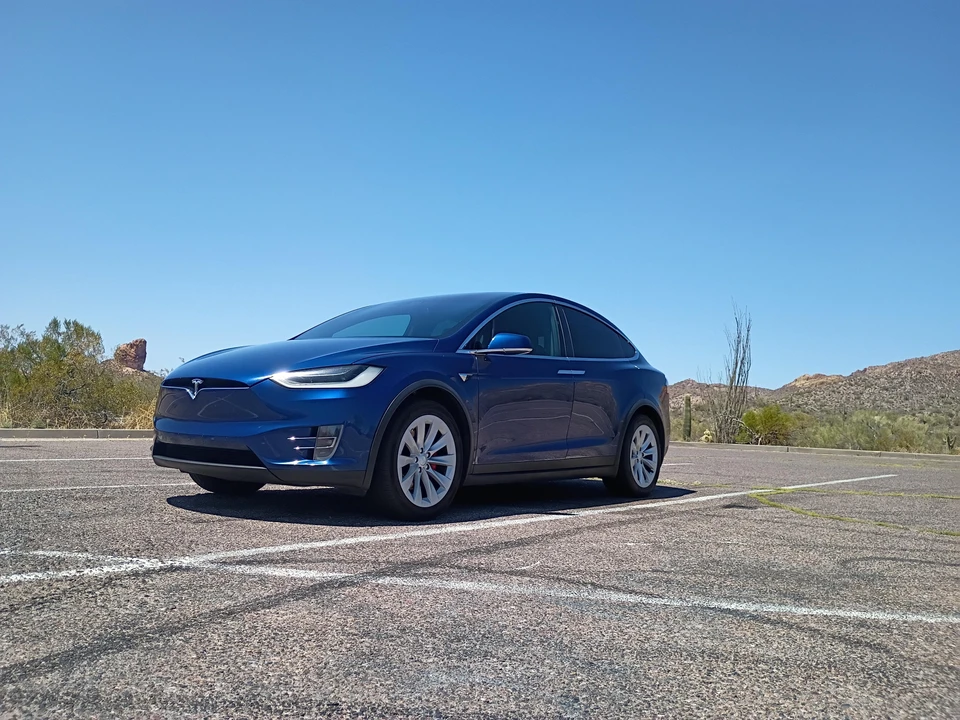 2019 Tesla Model X - Image 9 of 31