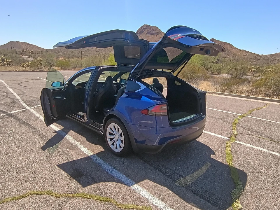 2019 Tesla Model X - Image 20 of 31