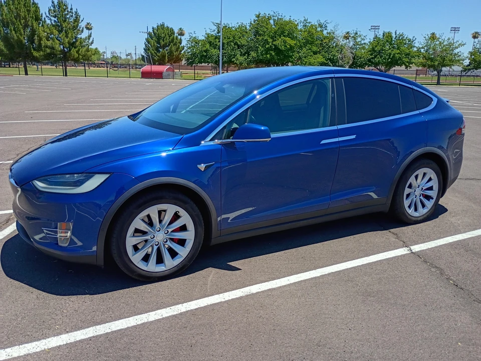 2019 Tesla Model X - Image 10 of 31