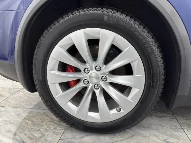 2019 Tesla Model X - Image 12 of 12