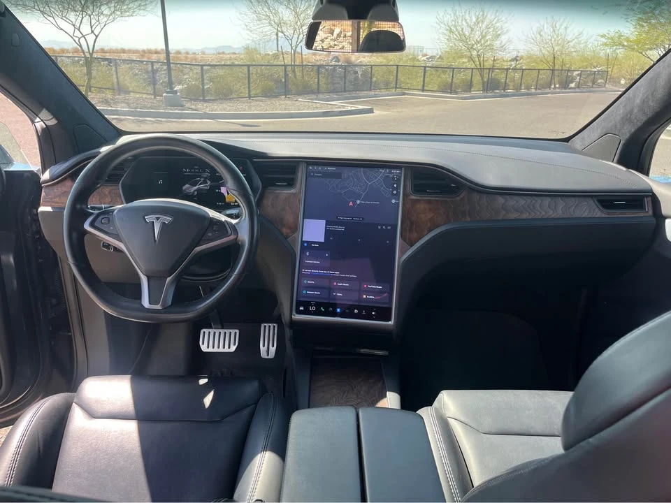 2019 Tesla Model X - Image 8 of 16