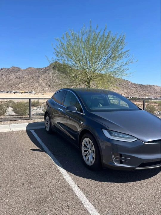2019 Tesla Model X - Image 2 of 16