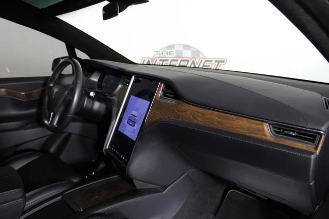 2019 Tesla Model X - Image 12 of 21