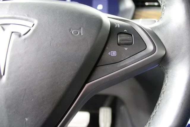 2019 Tesla Model X - Image 17 of 21