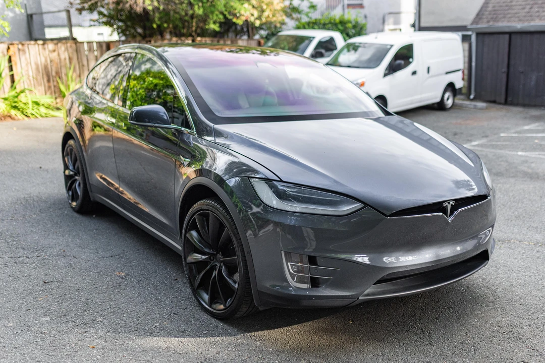 2019 Tesla Model X - Image 8 of 31