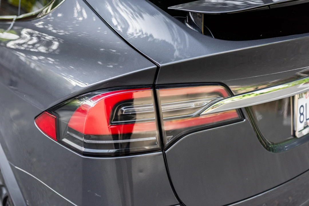 2019 Tesla Model X - Image 21 of 31