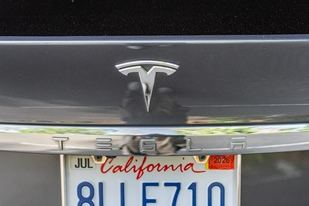 2019 Tesla Model X - Image 24 of 31