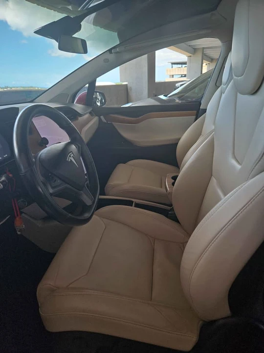2019 Tesla Model X - Image 14 of 16