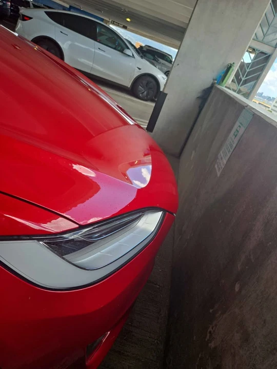 2019 Tesla Model X - Image 11 of 16