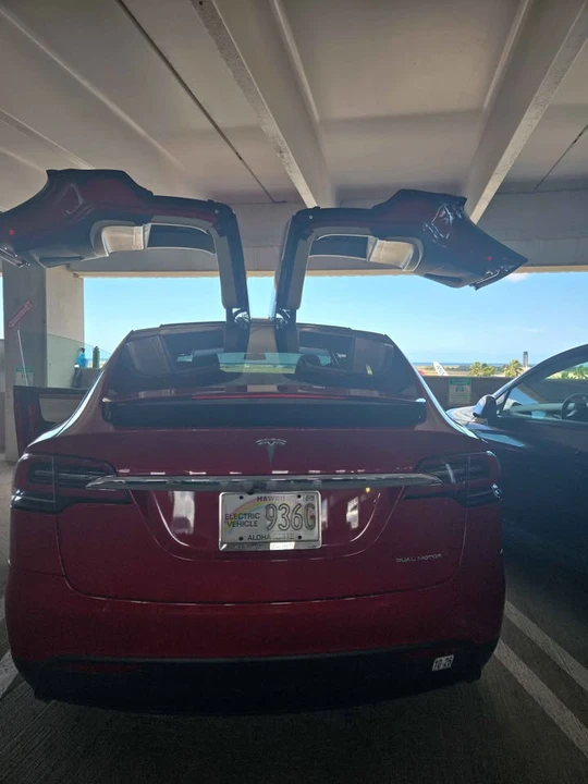 2019 Tesla Model X - Image 16 of 16