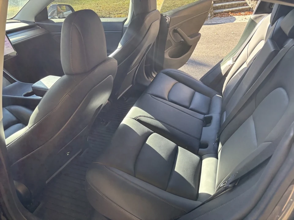 2019 Tesla - Image 3 of 12