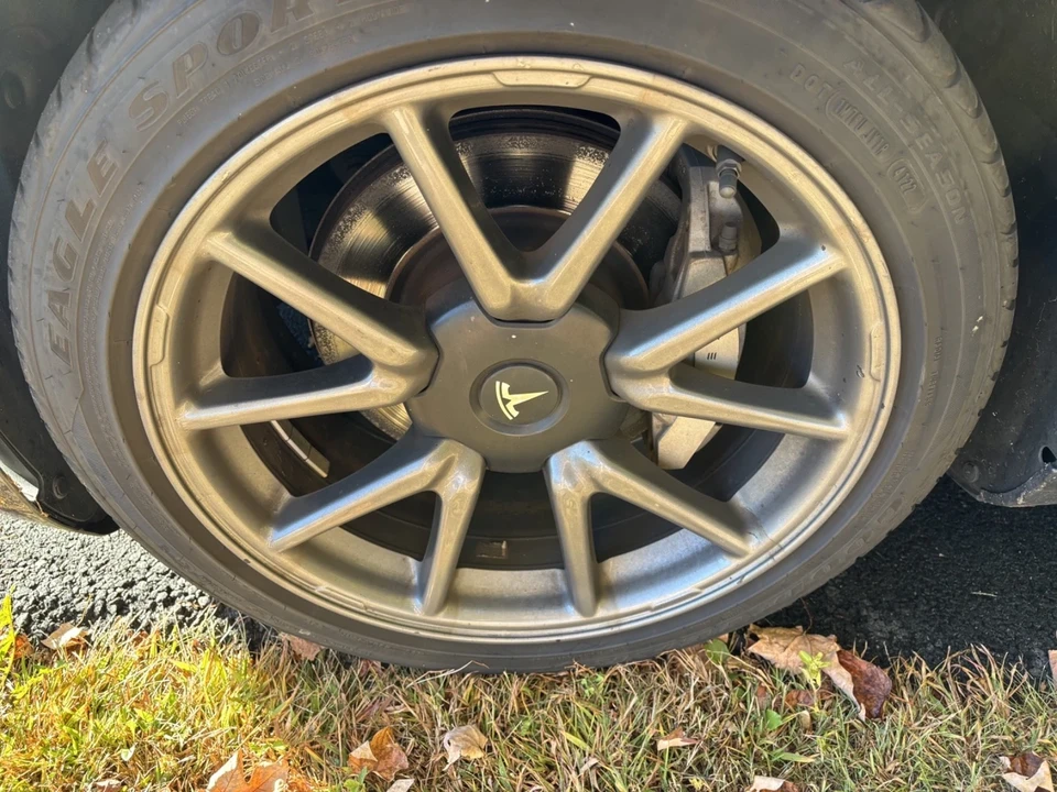 2019 Tesla - Image 10 of 12