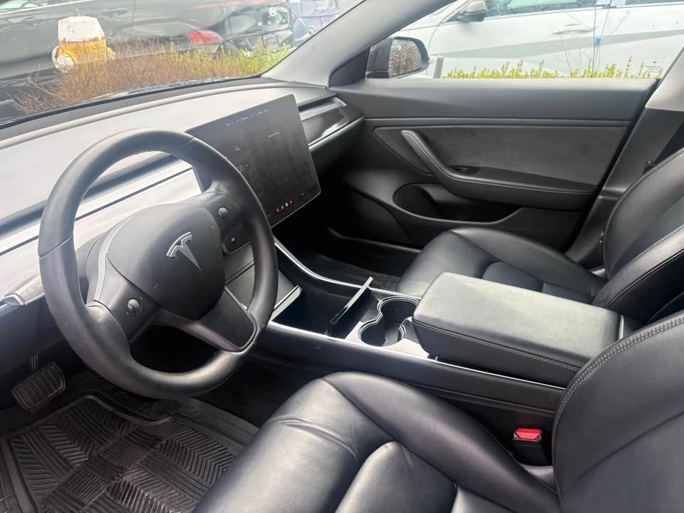 2019 Tesla Model 3 - Image 11 of 12