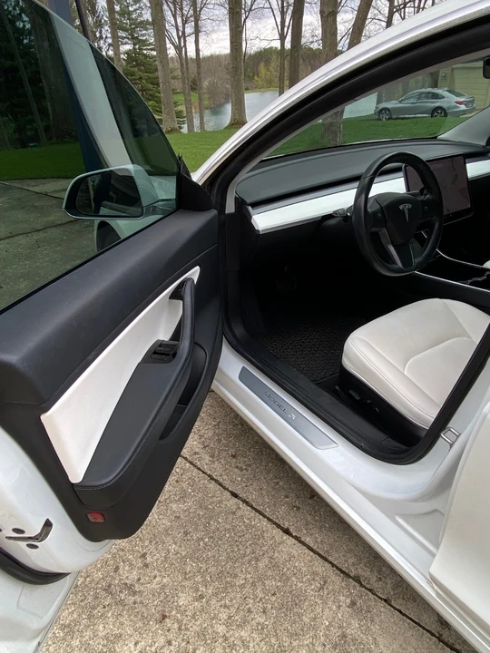 2019 Tesla Model 3 - Image 11 of 22