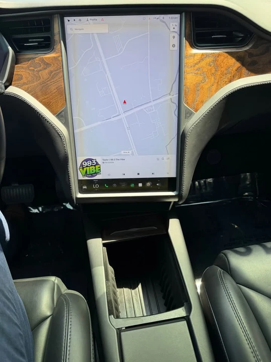 2019 Tesla Model X - Image 15 of 16