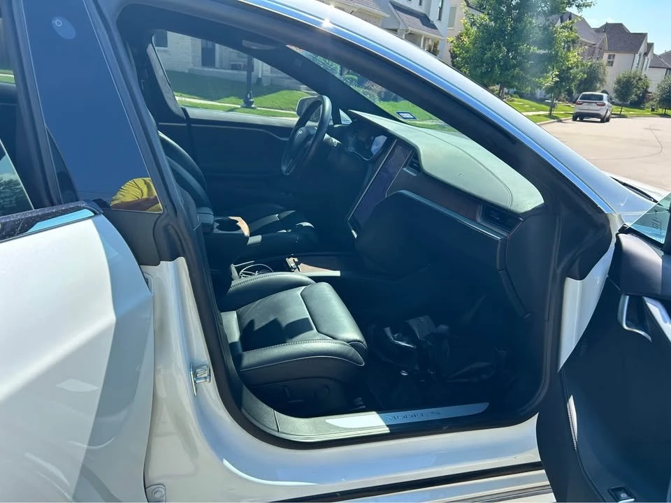 2019 Tesla Model S - Image 17 of 20
