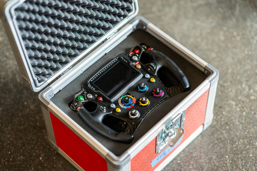 2019 Polestar 1 - Image 14 of 31