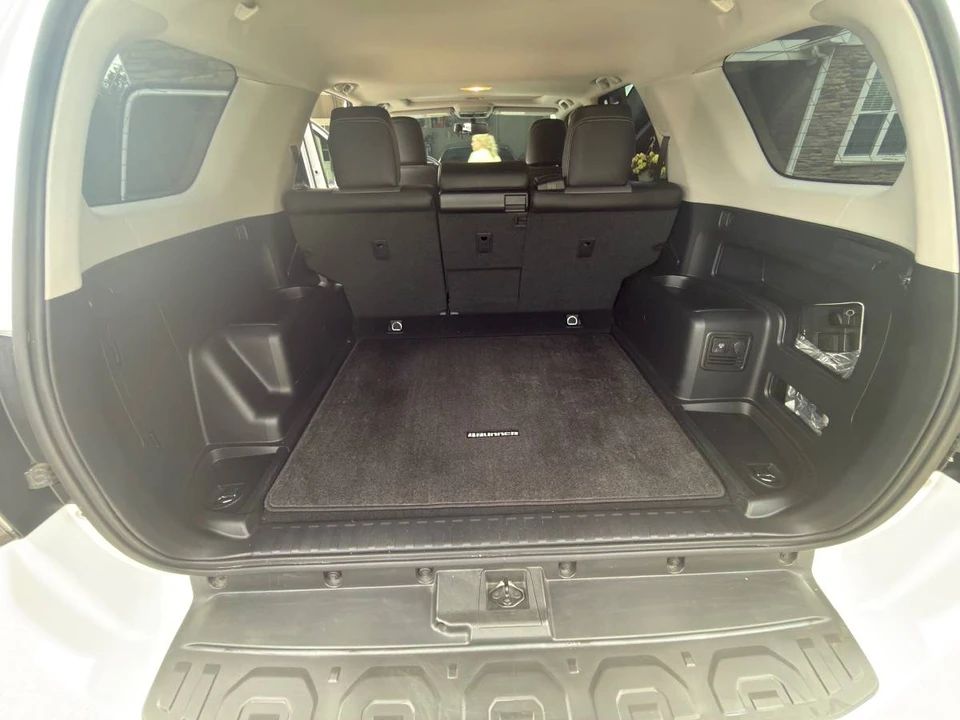 2019 Toyota 4Runner 5th Gen - Image 9 of 17