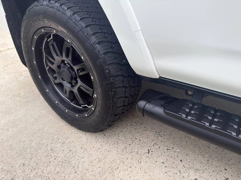 2019 Toyota 4Runner 5th Gen - Image 5 of 17