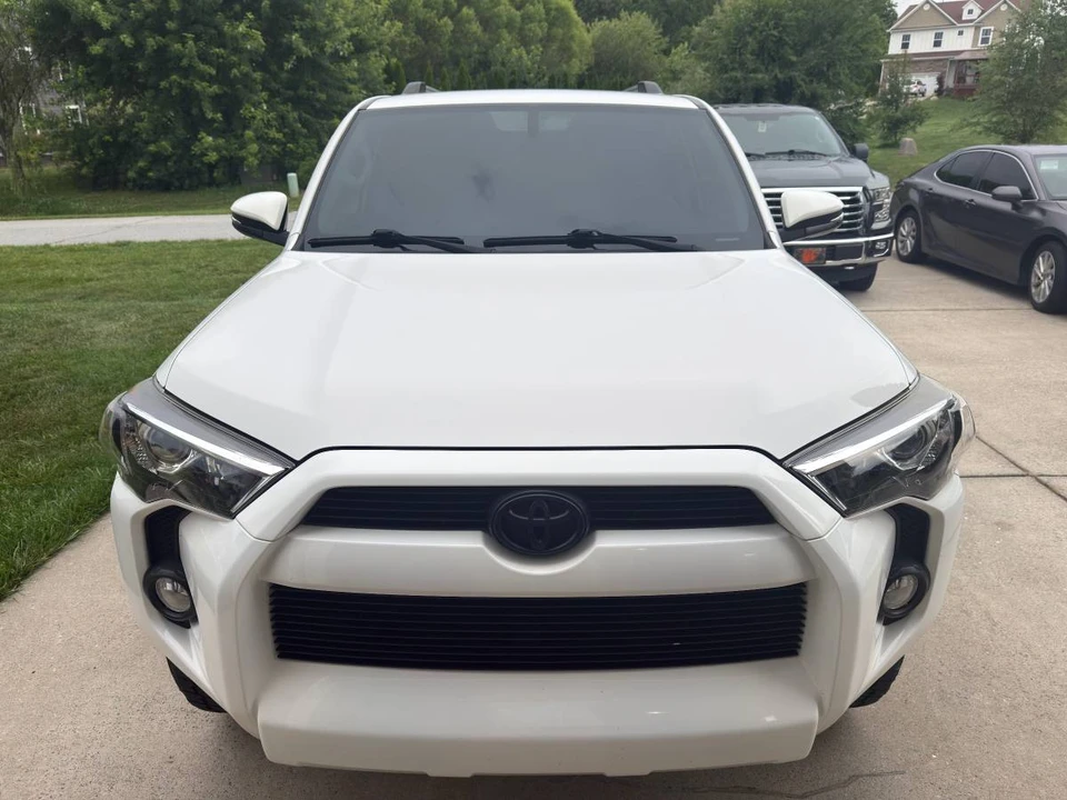 2019 Toyota 4Runner 5th Gen - Image 4 of 17