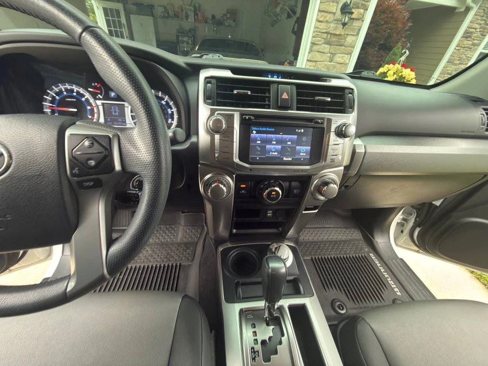 2019 Toyota 4Runner 5th Gen - Image 12 of 17