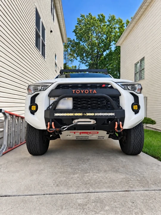 2019 Toyota 4Runner 5th Gen - Image 2 of 17