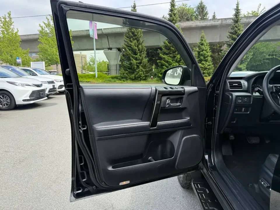 2019 Toyota 4Runner 5th Gen - Image 10 of 20