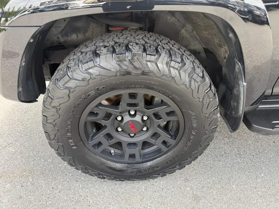 2019 Toyota 4Runner 5th Gen - Image 9 of 20