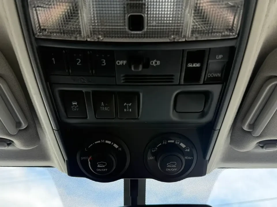 2019 Toyota 4Runner 5th Gen - Image 19 of 20