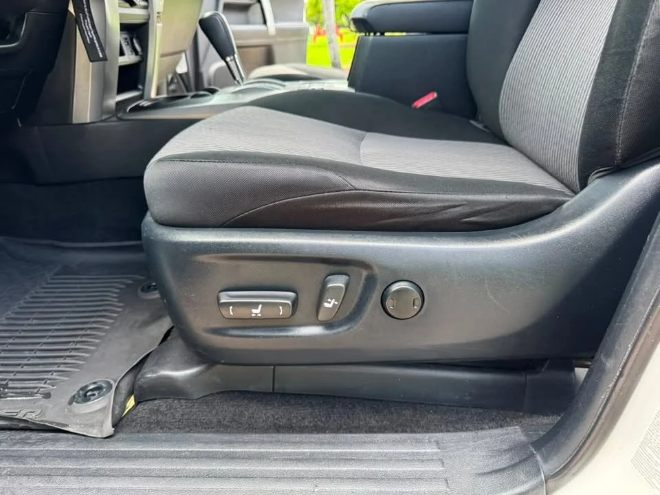 2019 Toyota 4Runner 5th Gen - Image 4 of 19