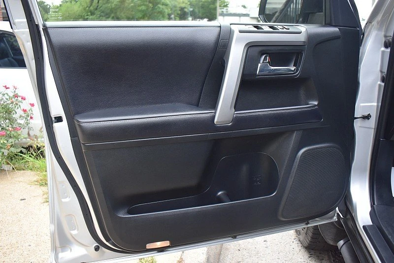 2019 Toyota 4Runner 5th Gen - Image 8 of 17