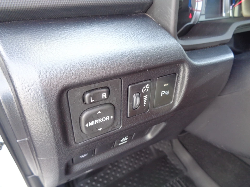 2019 Toyota 4Runner 5th Gen - Image 15 of 21