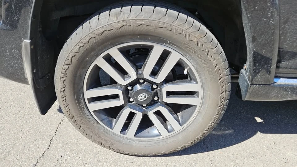 2019 Toyota 4Runner 5th Gen - Image 4 of 17