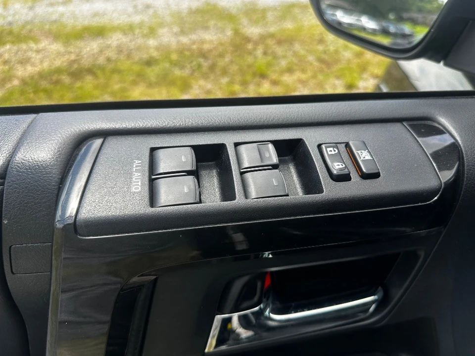 2019 Toyota 4Runner 5th Gen - Image 11 of 13