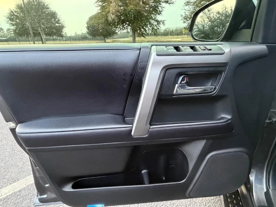 2019 Toyota 4Runner 5th Gen - Image 5 of 21