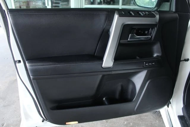 2019 Toyota 4Runner 5th Gen - Image 11 of 20